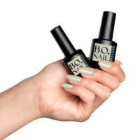 Soakable Gel Polish #035 Golden Globe - Hand Shot
