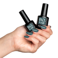 Soakable Gel Polish #095 Teal Me Lies - handshot