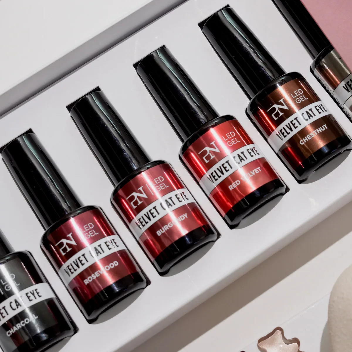 *Pronails Ultra-Fine Velvet Cat Eye Gels